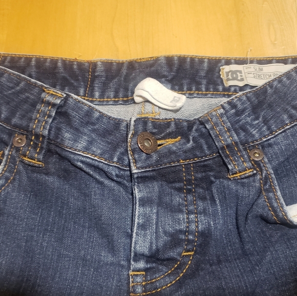 DC Slim Fit Dark Wash Button Up Jeans Size 26 - Picture 6 of 10